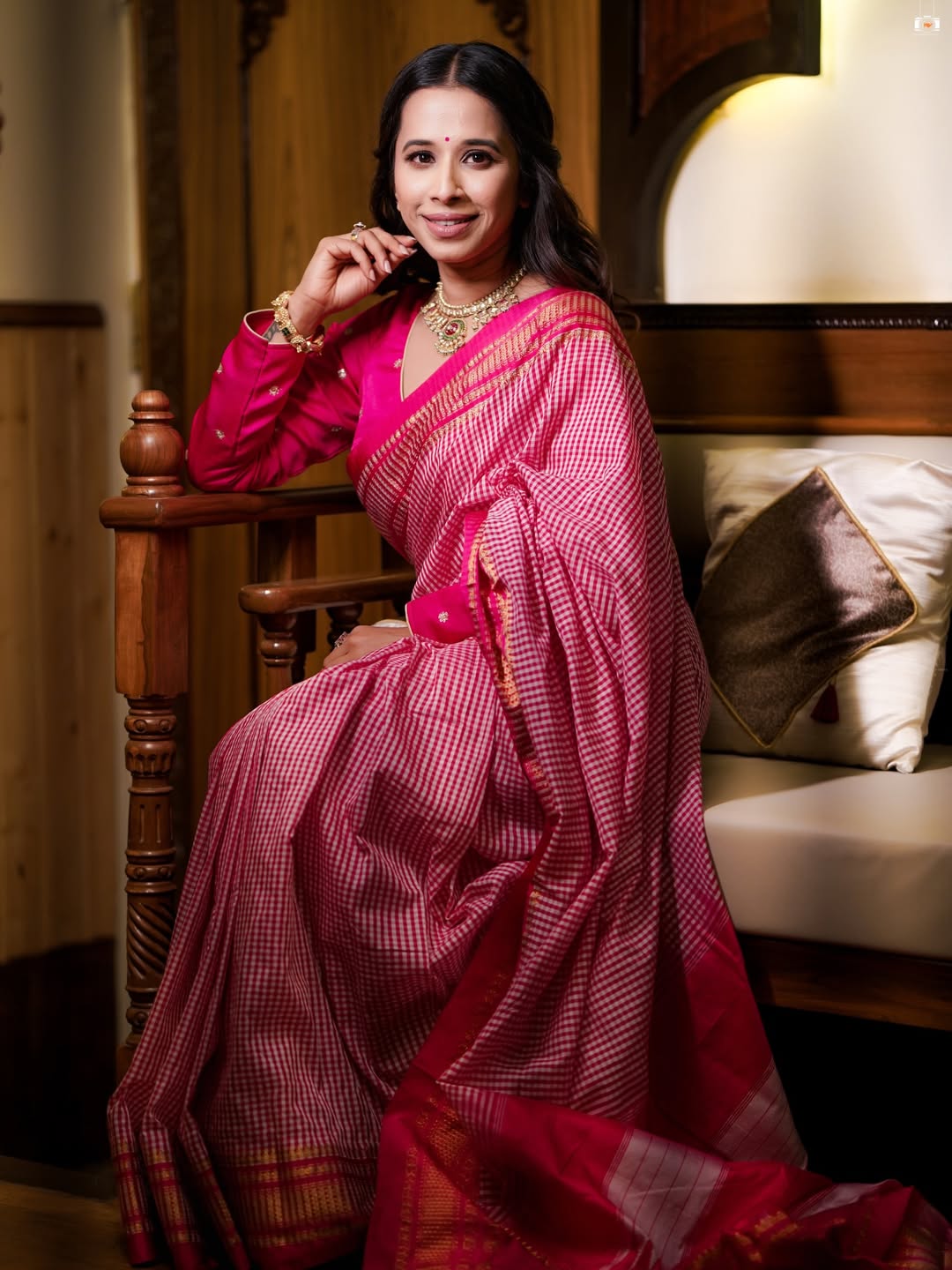 Shreya Bugde PIFF Pink Saree Look