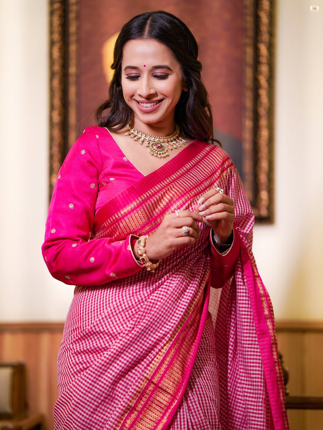 Shreya Bugde PIFF Pink Saree Look