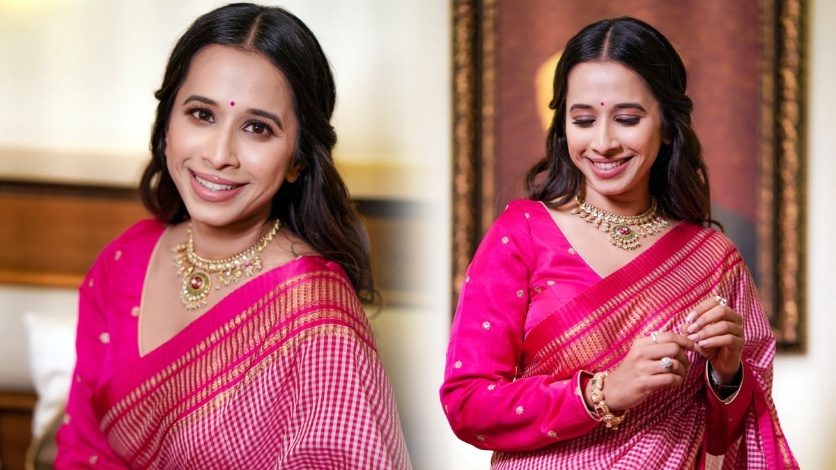 Shreya Bugde PIFF Pink Saree Look