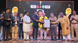 Vijay Gokhale receives lifetime achievement award at Ambernath Marathi Film Festival ceremony
