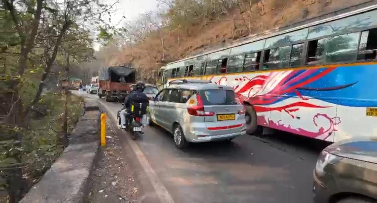 Gas tanker accident mumbai pune expressway