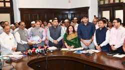 BMC Debt : मुंबई महापालिकेवर कर्जाचे ओझे? मुदतठेवीच्या तिप्पट प्रकल्पांची देणी