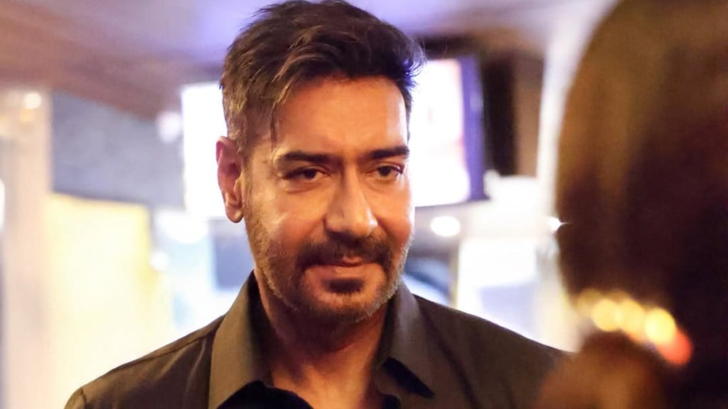 Ajay Devgn and Anubhav Sinha haven't talked for 18 years after Cash movie flop Ajay Devgn and Anubhav Sinha haven't talked for 18 years after Cash movie flop