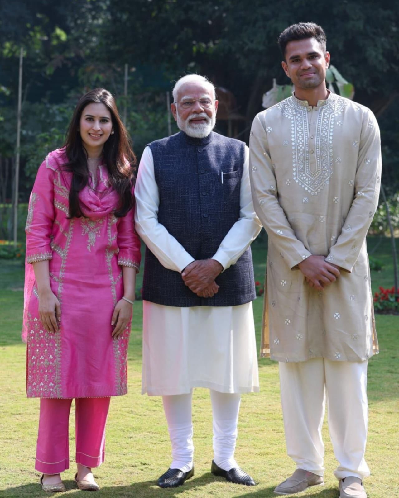 Arjun tendulkar and saaniya (Photo- X/sachintendulkar)
