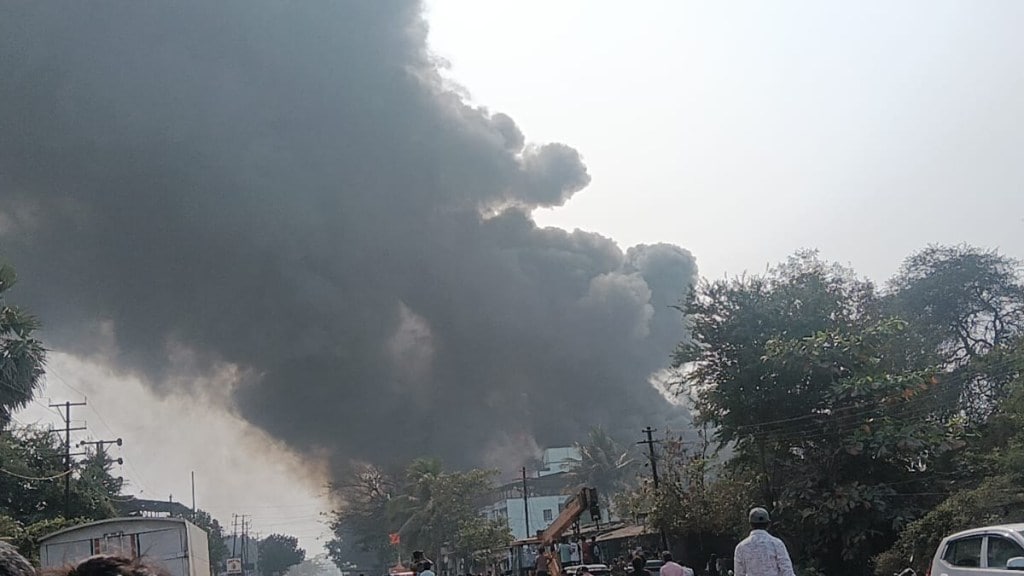 massive fire broke out at the Durian furniture company in Palghar massive fire broke out at the Durian furniture company in Palghar
