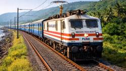 मध्य रेल्वेकडून पुण्यासाठी दोन विशेष गाड्यांची घोषणा… भुसावळ स्थानकावर थांबा