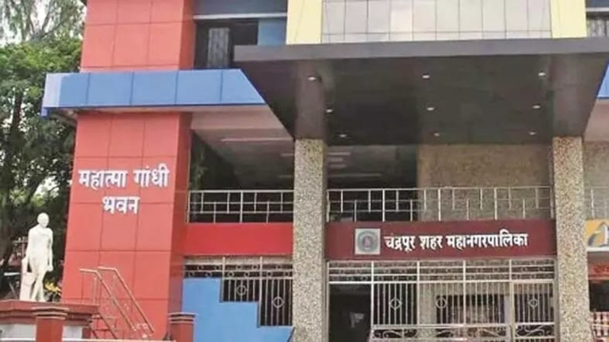 rajesh adur congress group leader chandrapur corporation wadettiwar dhanorkar power sharing formula