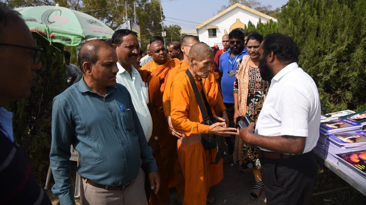 controversy-at-deekshabhoomi-over-advertisements-on-constitution-copies-bhadant-sasai-orders-action