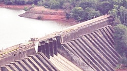 सरकारी काम अन…