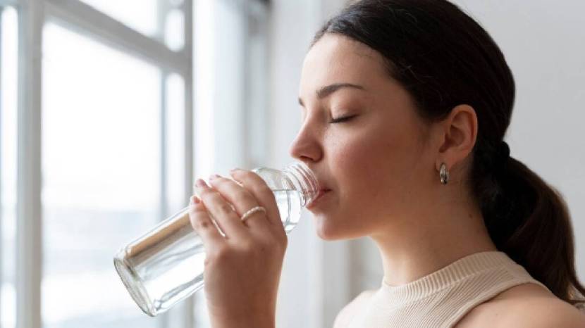 drinking-water-in-the-morning