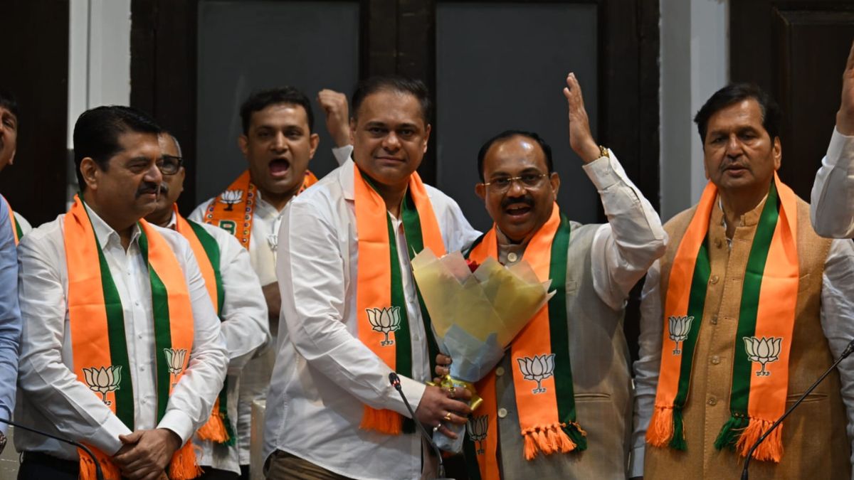 bjp-shivsena-shinde-separate-group-registration-ganesh-khankar-leader