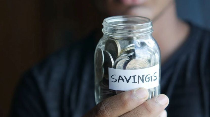 How to save money fast on a low income