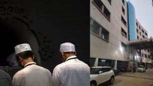 case-registered-against-seven-for-offering-namaz-in-malegaon-municipal-corporation-office