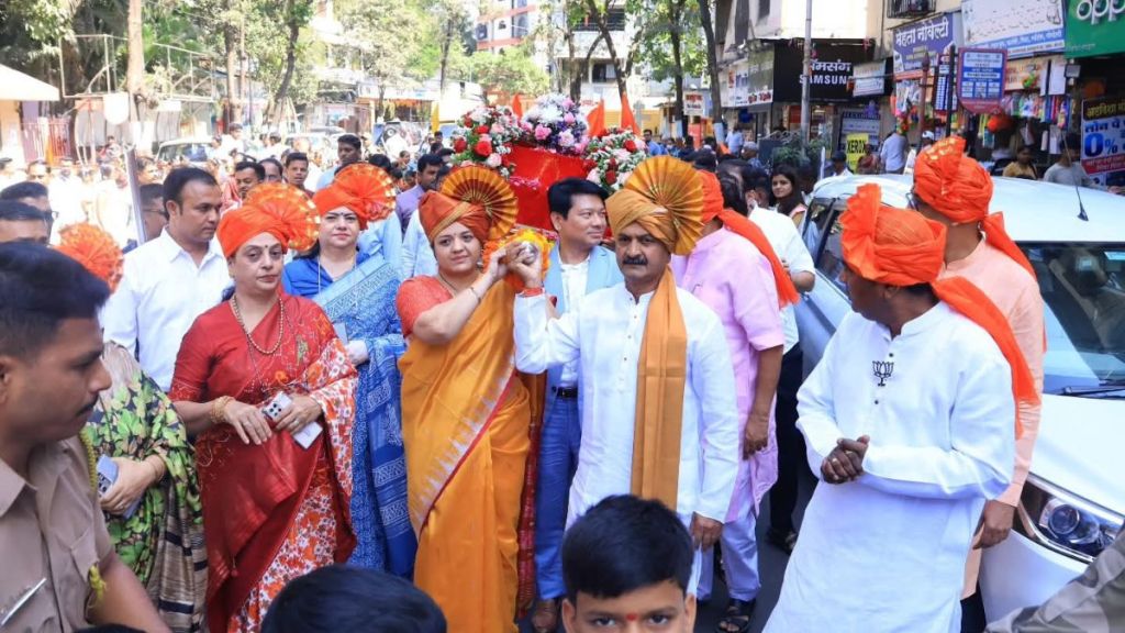 mira-bhayandar-mayor-dimple-mehta-leads-granth-dindi-on-marathi-bhasha-gaurav-din mira-bhayandar-mayor-dimple-mehta-leads-granth-dindi-on-marathi-bhasha-gaurav-din