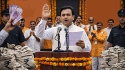 उलटा चष्मा: आपला तो बाब्या!