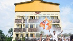 शिंदेची सेना बाहेर, ठाकरेंची सेना आत? रायगड मध्ये काय होणार?