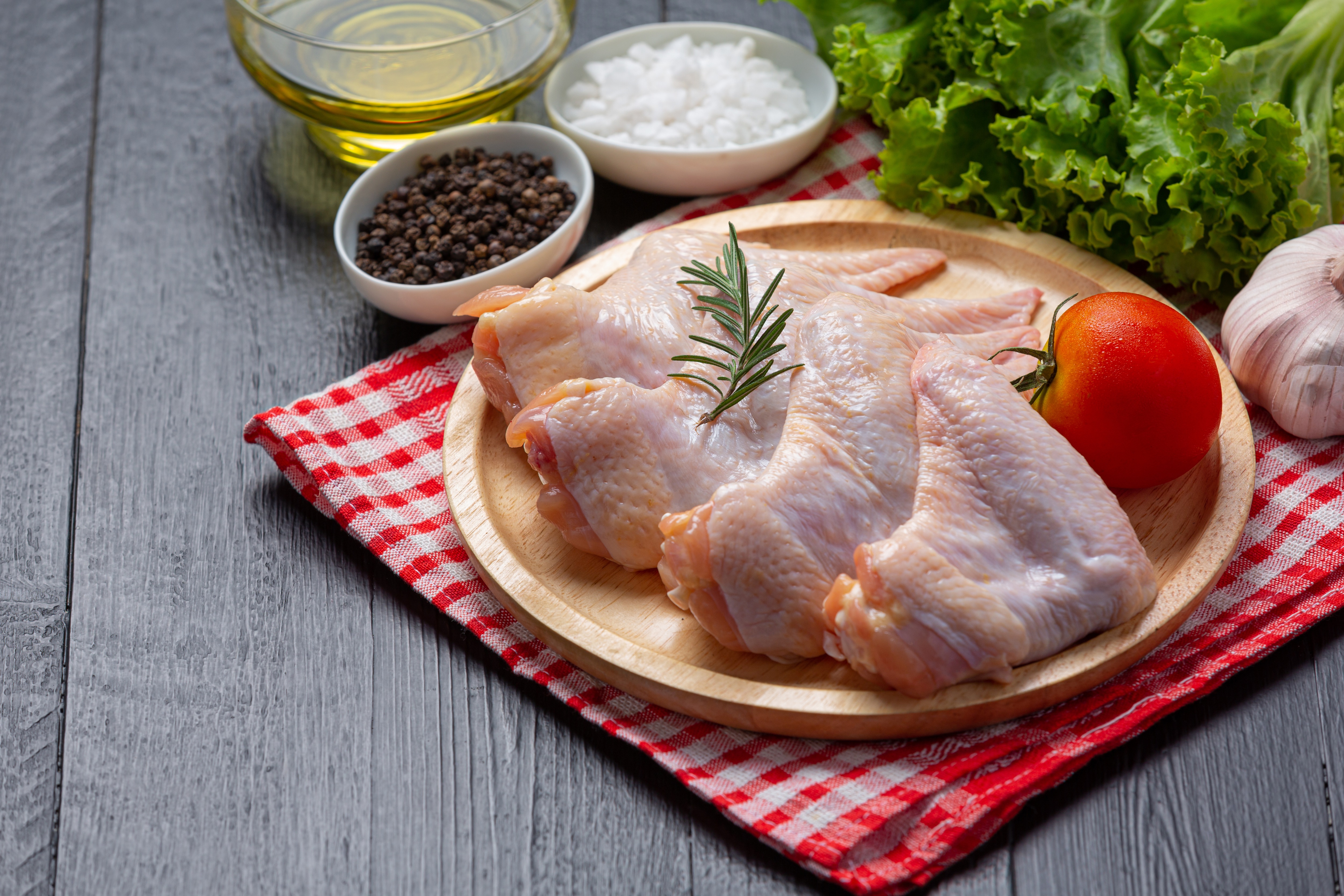 Bird Flu Precaution: cleaning raw chicken safely at home to prevent bird flu and foodborne infections