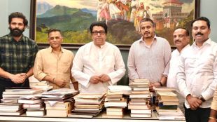 Rohit Pawar meeting Raj Thackeray at Shivtirth