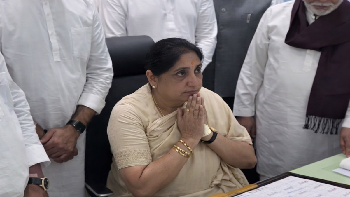 sunetra pawar in mantralaya