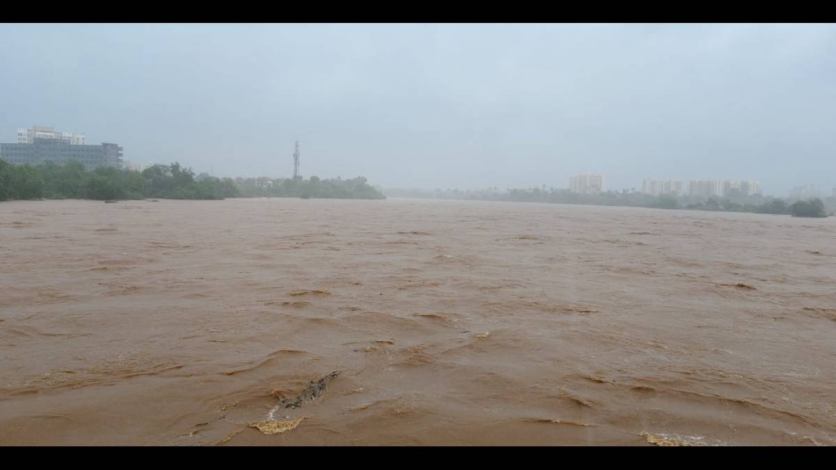 A high-level committee has been formed to reassess the controversial "Blue" and "Red" flood lines.