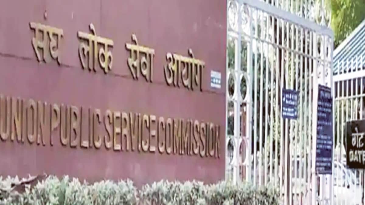 UPSC Civil Services Examination 2026 Notification, UPSC 933 Posts Vacancy Details 2026, UPSC Prelims 2026 Exam Date and Syllabus, Eligibility for IAS IPS IFS Exams 2026, How to apply for UPSC CSE 2026 online,