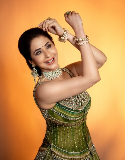 Urmila matondakar birthday