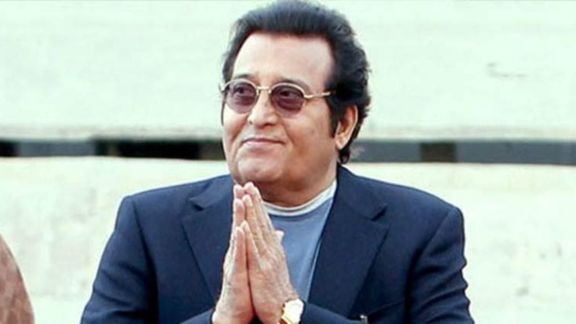 vinod khanna wife kavita reveals that actor died of bladder cancer in 2017 earlier he had been diagnosed with lung cancer in 2001