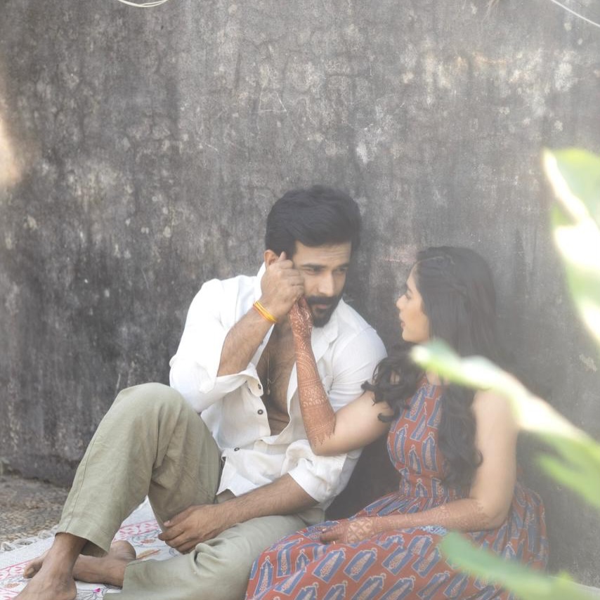 marathi actor vishal nikam and actress akshaya hindalkar visits jyotiba temple shares photos on instagram