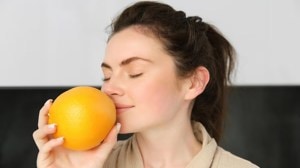 Vitamin C foods: कोणती फळे आणि पालेभाज्या आहेत ‘व्हिटॅमिन सी’चे सर्वोत्तम स्रोत? जाणून घ्या संपूर्ण यादी!