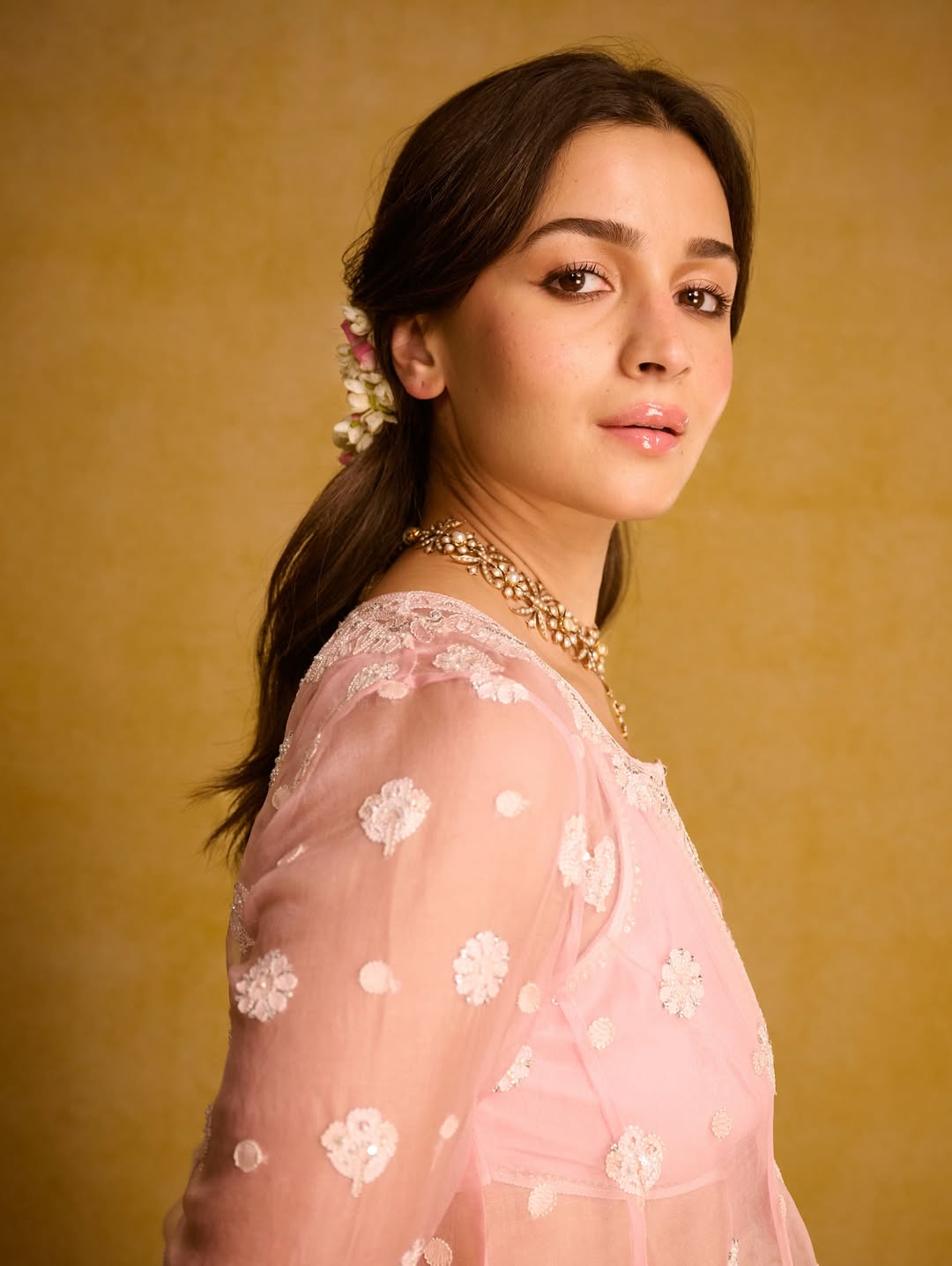 Alia Bhatt pastel green saree look
