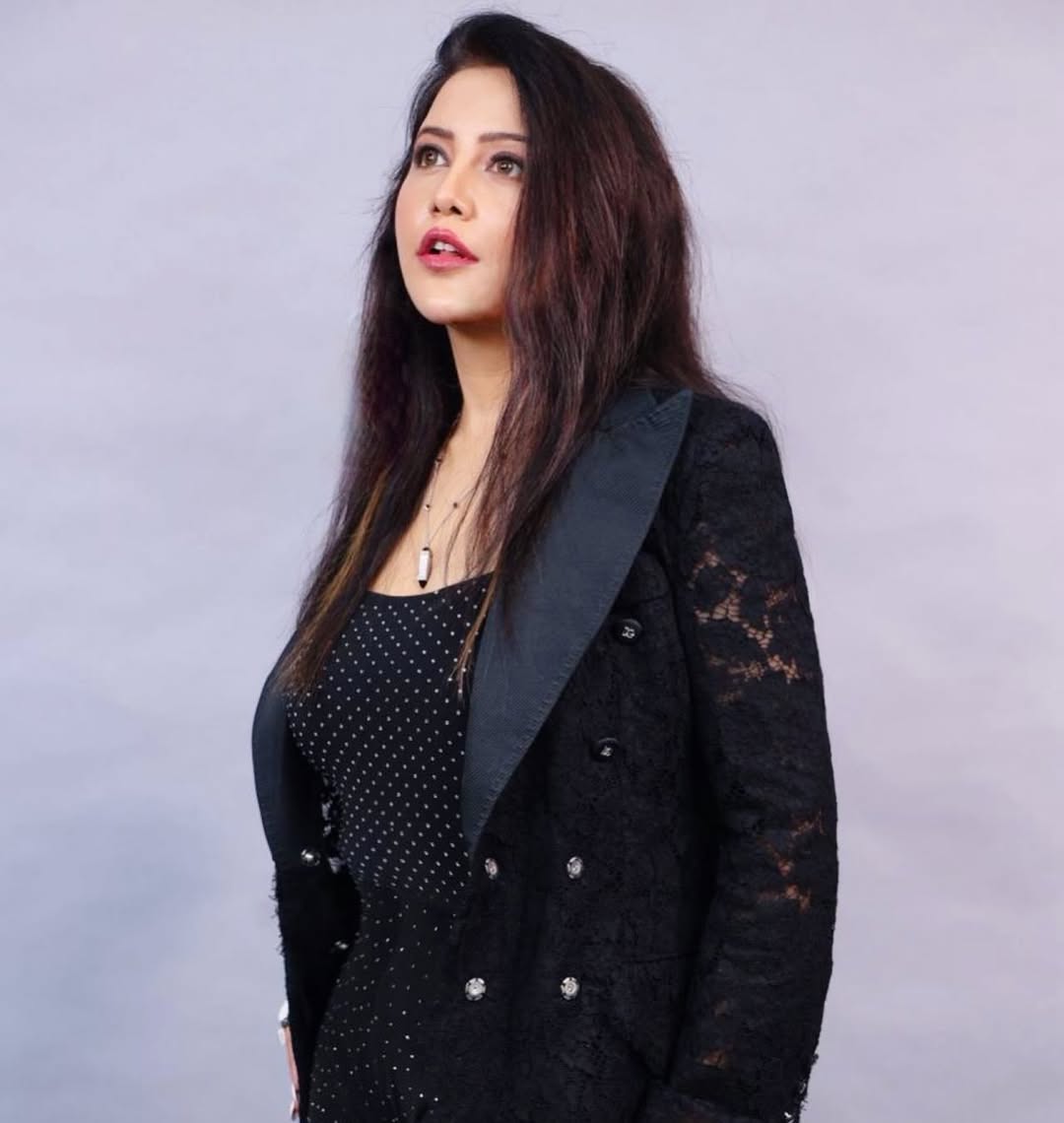 Amruta Fadnavis glowing skin secret