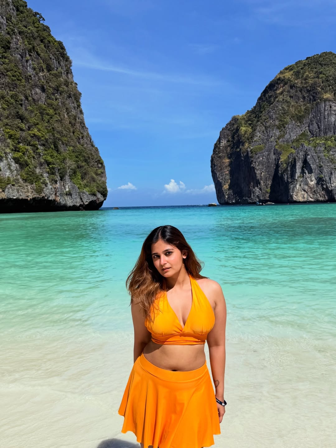 Anushka Pimputkar and Meghan Jadhav honeymoon photos in Thailand