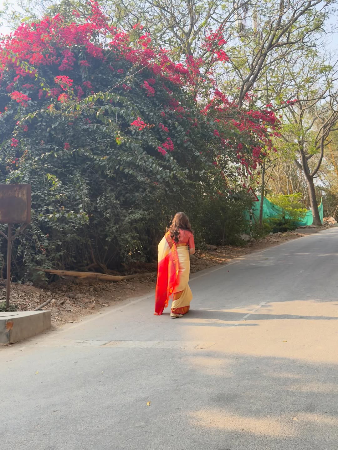 Mrunal Thakur Tirumala photos viral