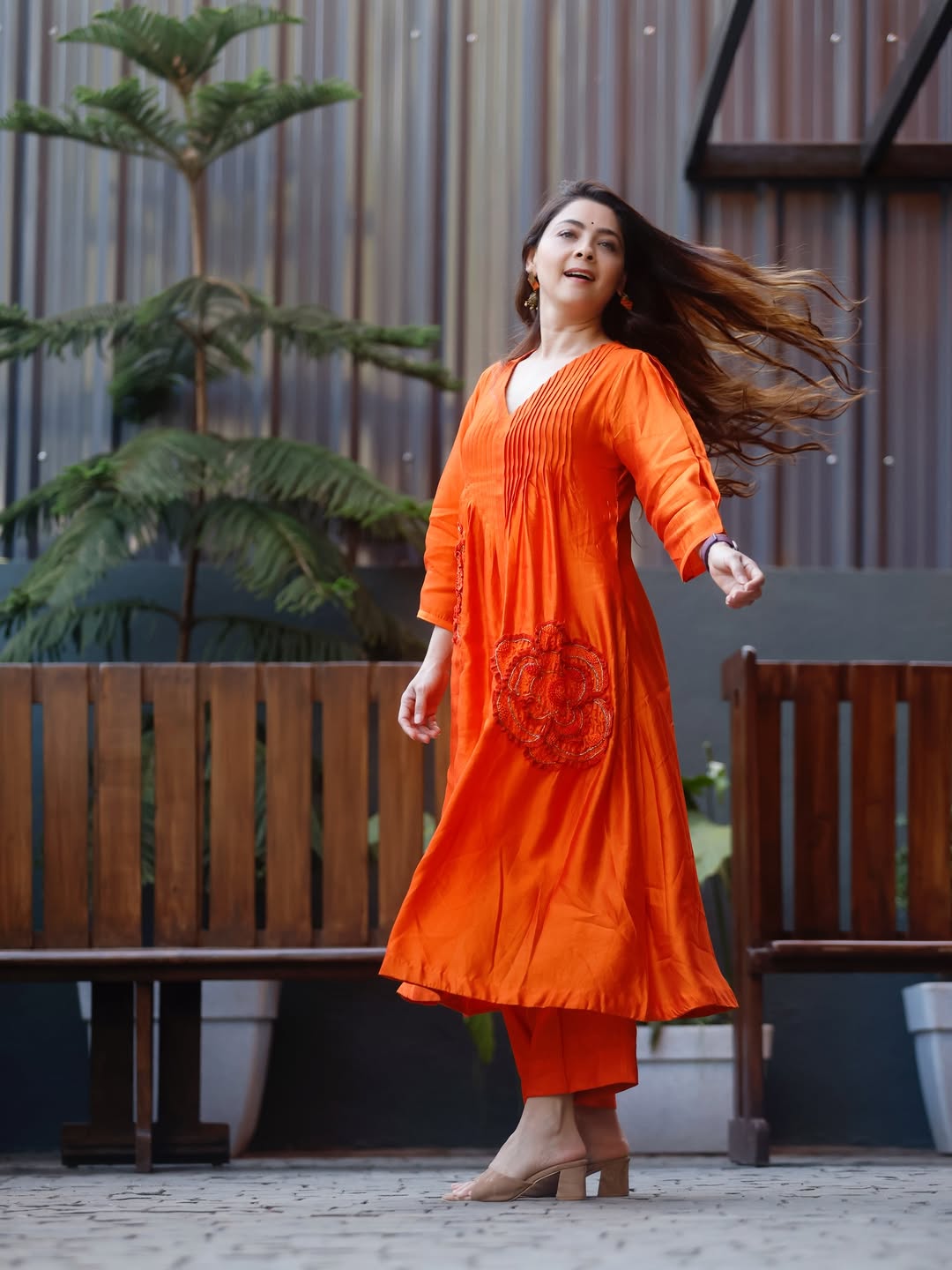 Sonalee Kulkarni orange dress look