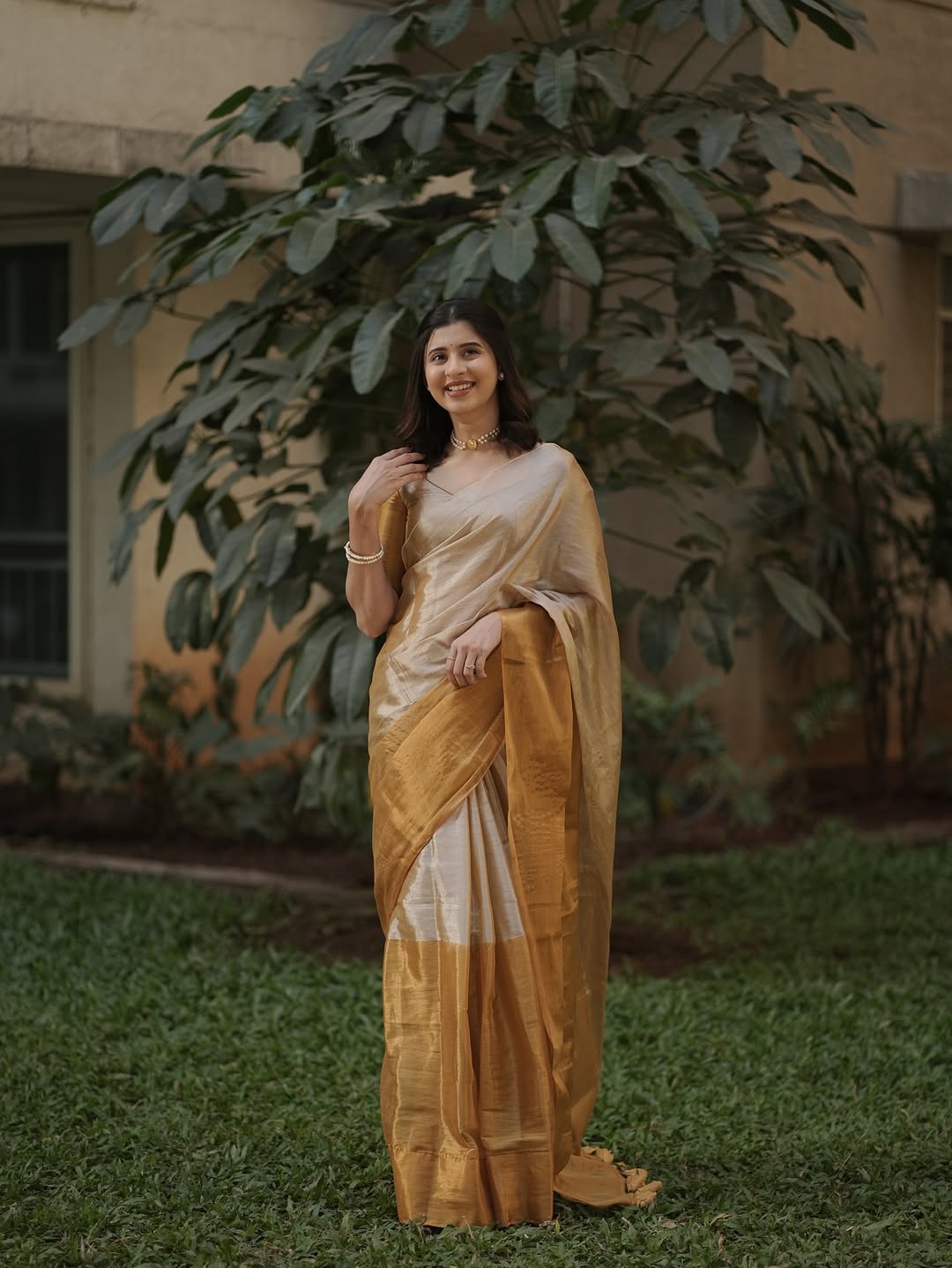 Ankita Walawalkar traditional saree look