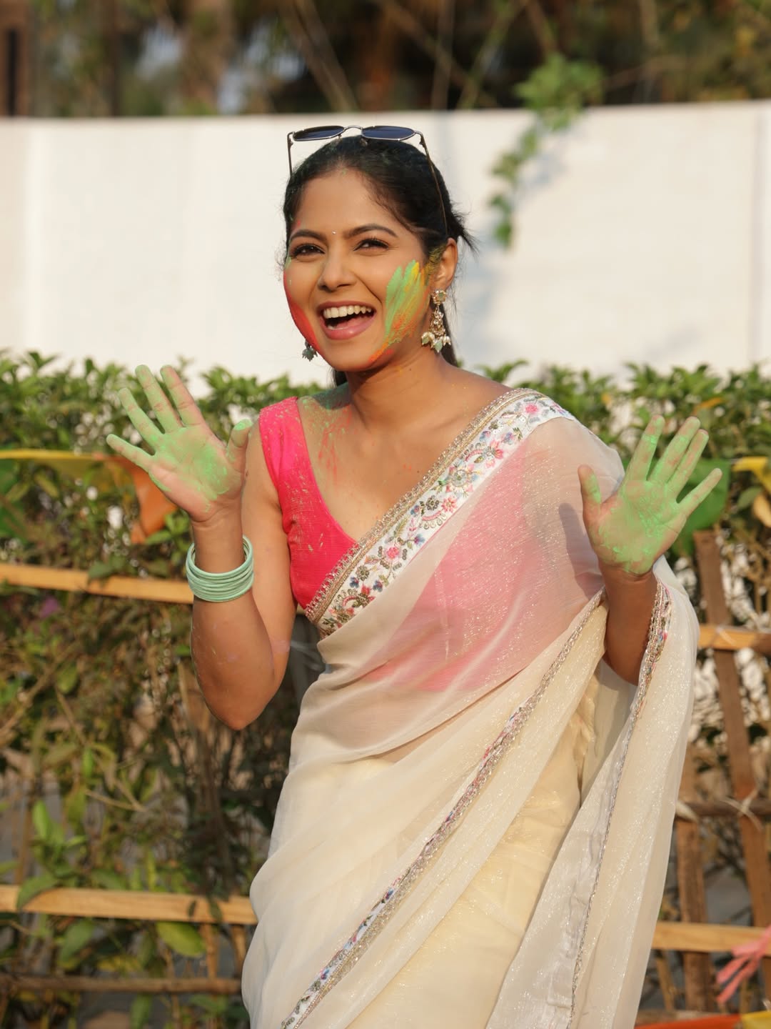 Holi 2026 Kamali fame vijaya babar white saree holi celebrations