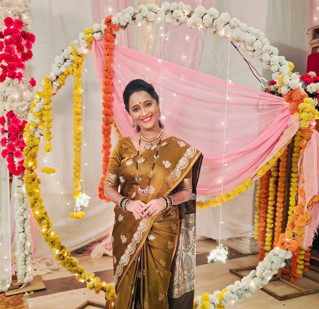 Rutuja Deshmukh saree look viral Lagnanantar Hoilach Ki Prem wedding track shoot