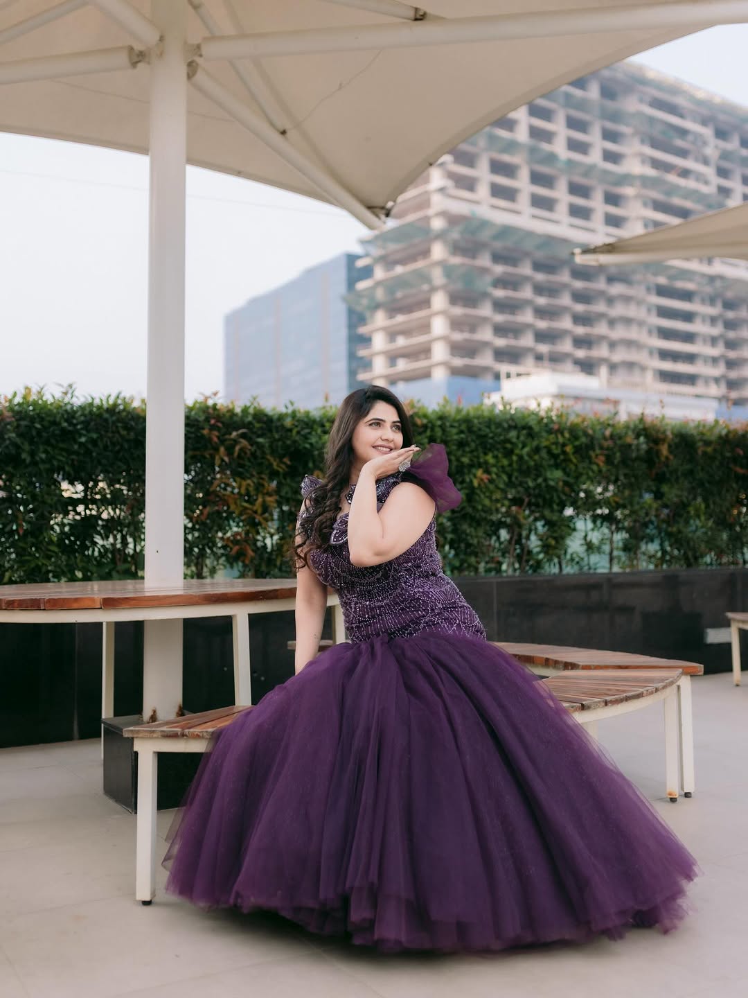 Veena Jagtap purple gown glamorous photos viral on social media