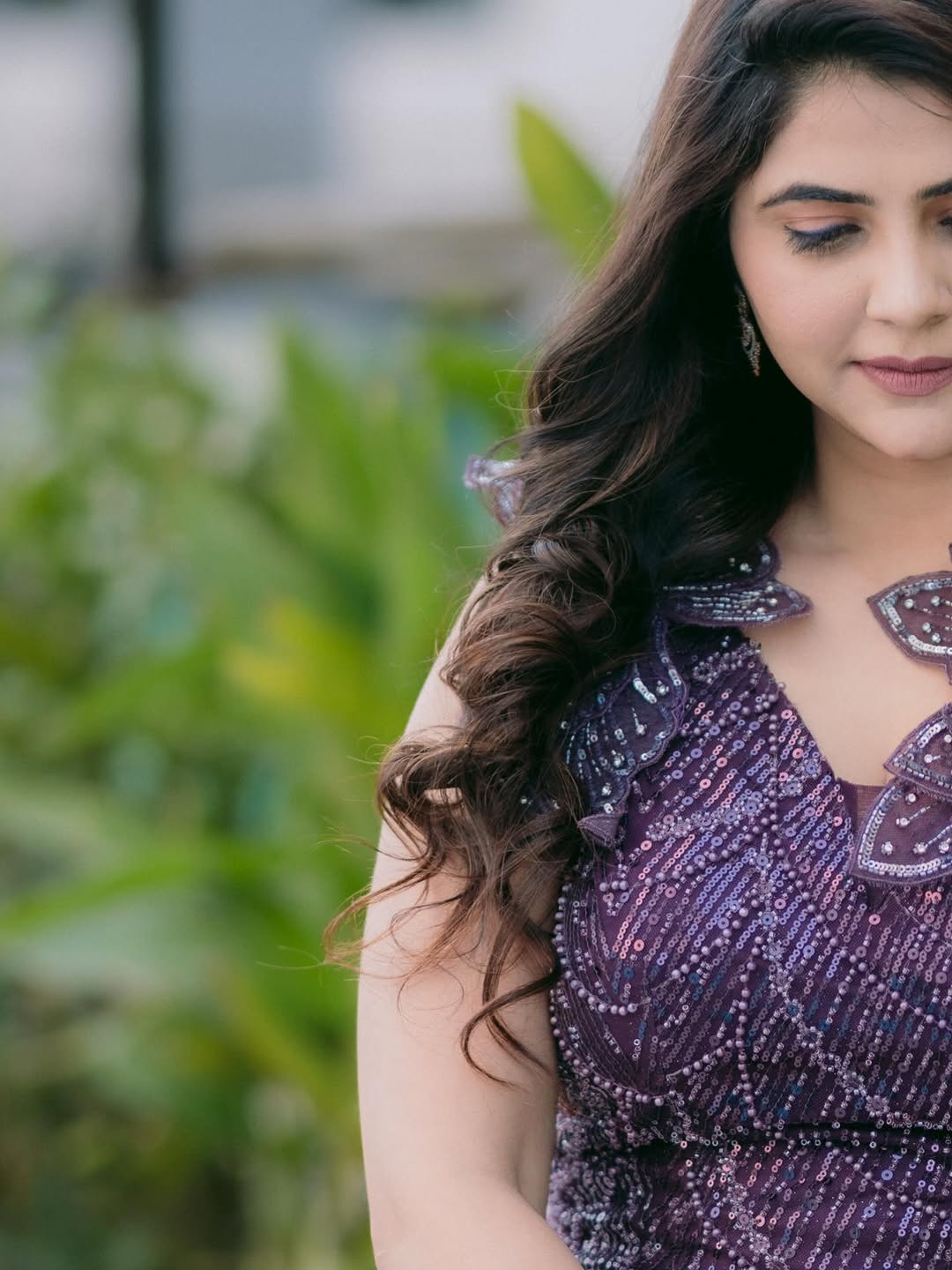 Veena Jagtap purple gown glamorous photos viral on social media