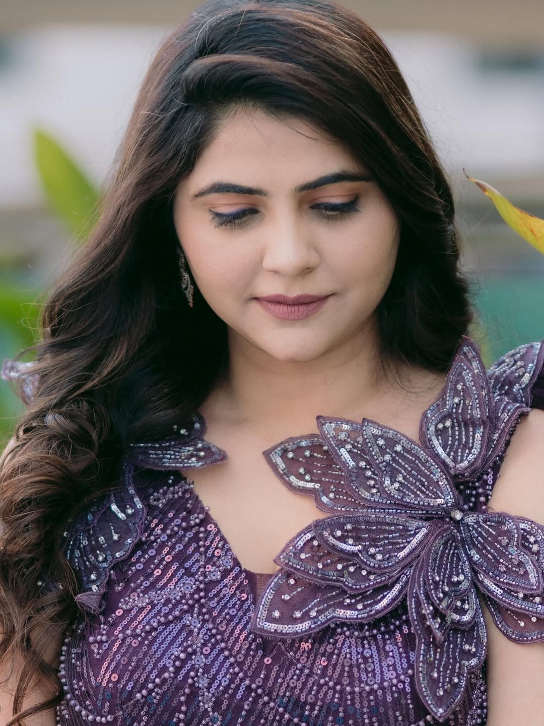 Veena Jagtap purple gown glamorous photos viral on social media