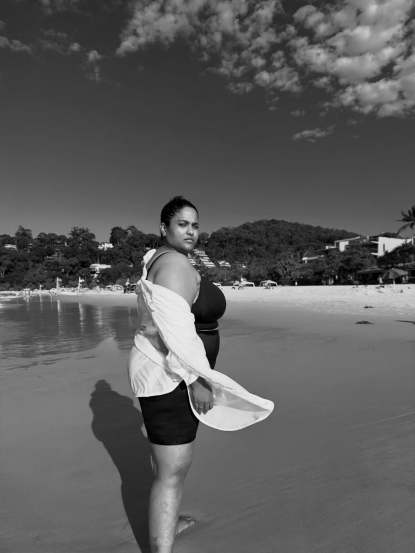Vanita Kharat Australia trip Noosa Heads beach photos bold beach look