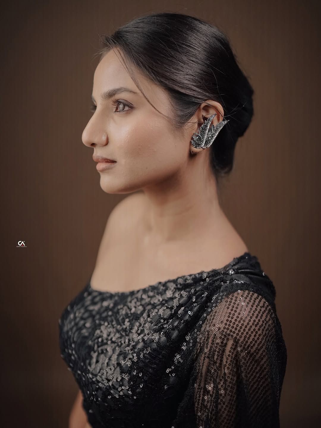Pooja Birari black gown look