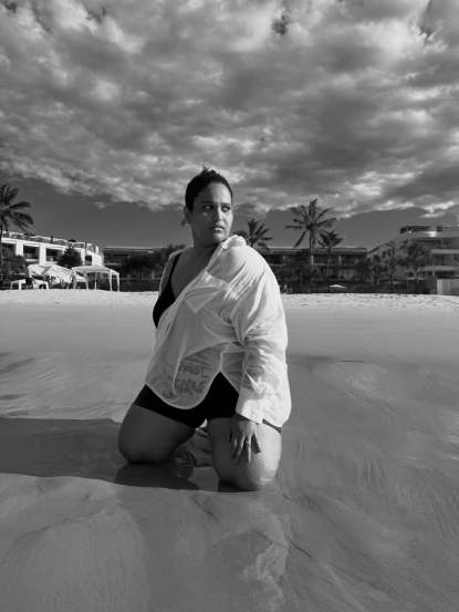 Vanita Kharat Australia trip Noosa Heads beach photos bold beach look