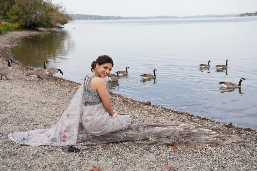 Anaghaa Bhagare USA River Photoshoot