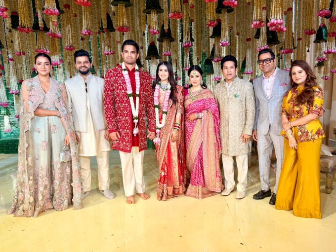 Arjun Tendulkar Saania Chandhok Age Gap