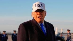 Donald Trump Iran Attack update news | US strikes on Kharg Island oil terminal | ट्रम्प यांचा इराणवर भीषण हल्ला | खर्ग बेटावरील तेल केंद्रावर अमेरिकेची बॉम्बफेक