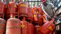 Gas Cylinder : भारतात LPG चा पुरवठा सुरळीत? व्यावसायिक LPG च्या वाटपात २० टक्क्यांची वाढ करण्याचा केंद्र सरकारचा निर्णय