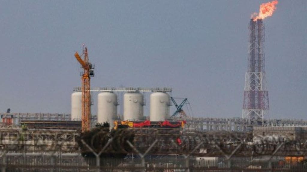 iran-missile-strike-qatar-ras-laffan-lng-terminal-fire iran-missile-strike-qatar-ras-laffan-lng-terminal-fire