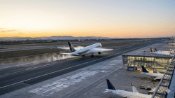 युद्धामुळे हवाई प्रवासाच्या भाड्यात वाढ