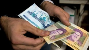 Iran Currency Crisis Rial vs INR visual | इराण चलन संकट रियालची किंमत | Economic collapse in Iran 2026 | इराणमधील महागाई आणि चलनाची घसरण